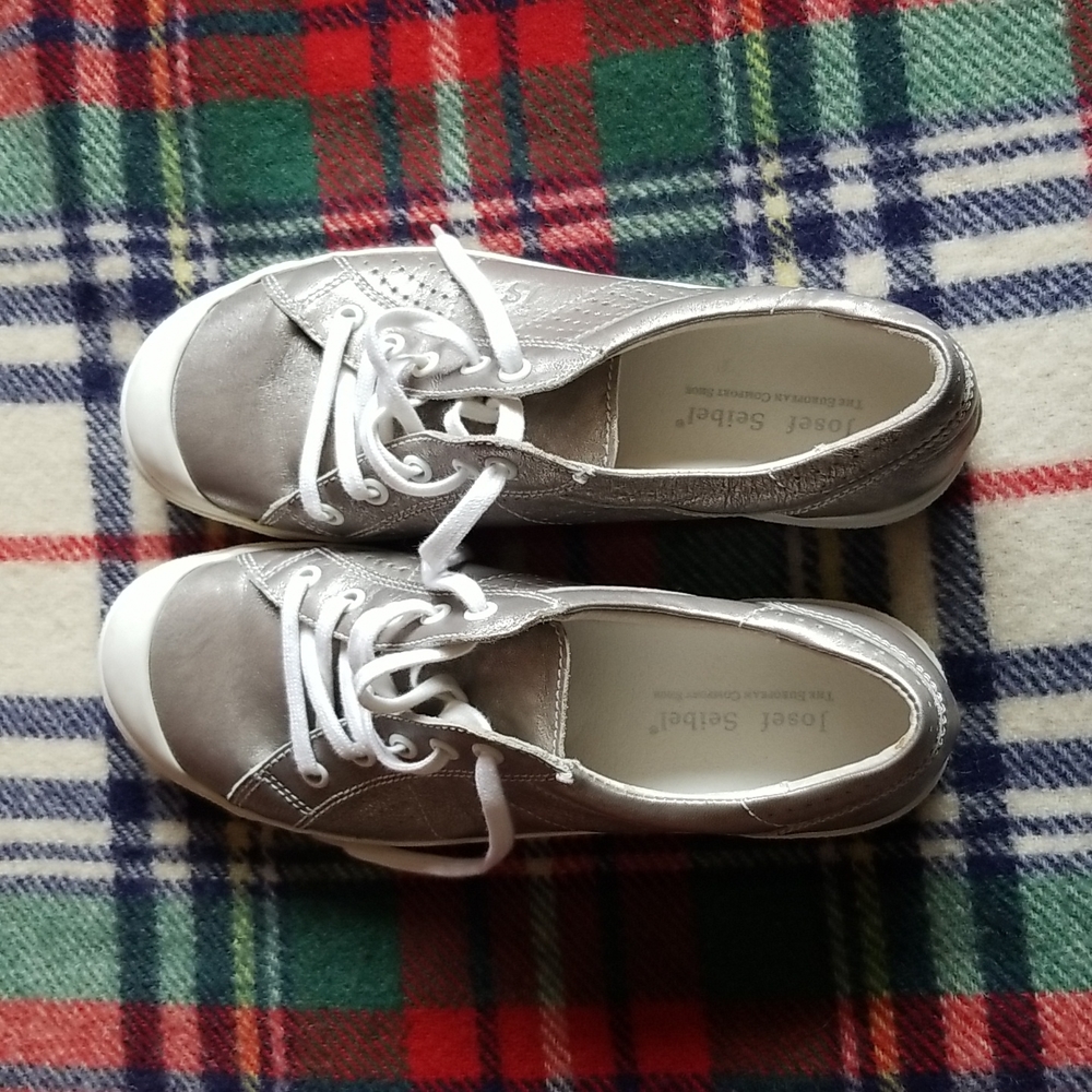 Josef Seibel Caspian Leather Sneakers Silver Size 38/ 7 - 7.5 - Picture 2 of 8